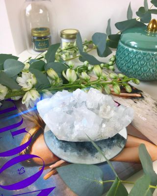 #krystaly #dekorace #energie #vibrace #utulno #pozitivno #laska #domov #mineraly #kameny #mineralninaramky #oceaninsideus